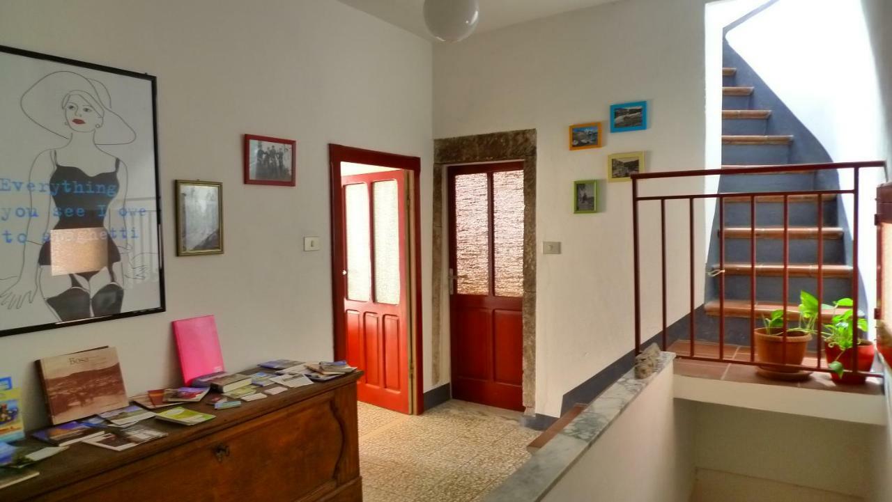 Guesthouse Bosa Di Giuseppe Εξωτερικό φωτογραφία
